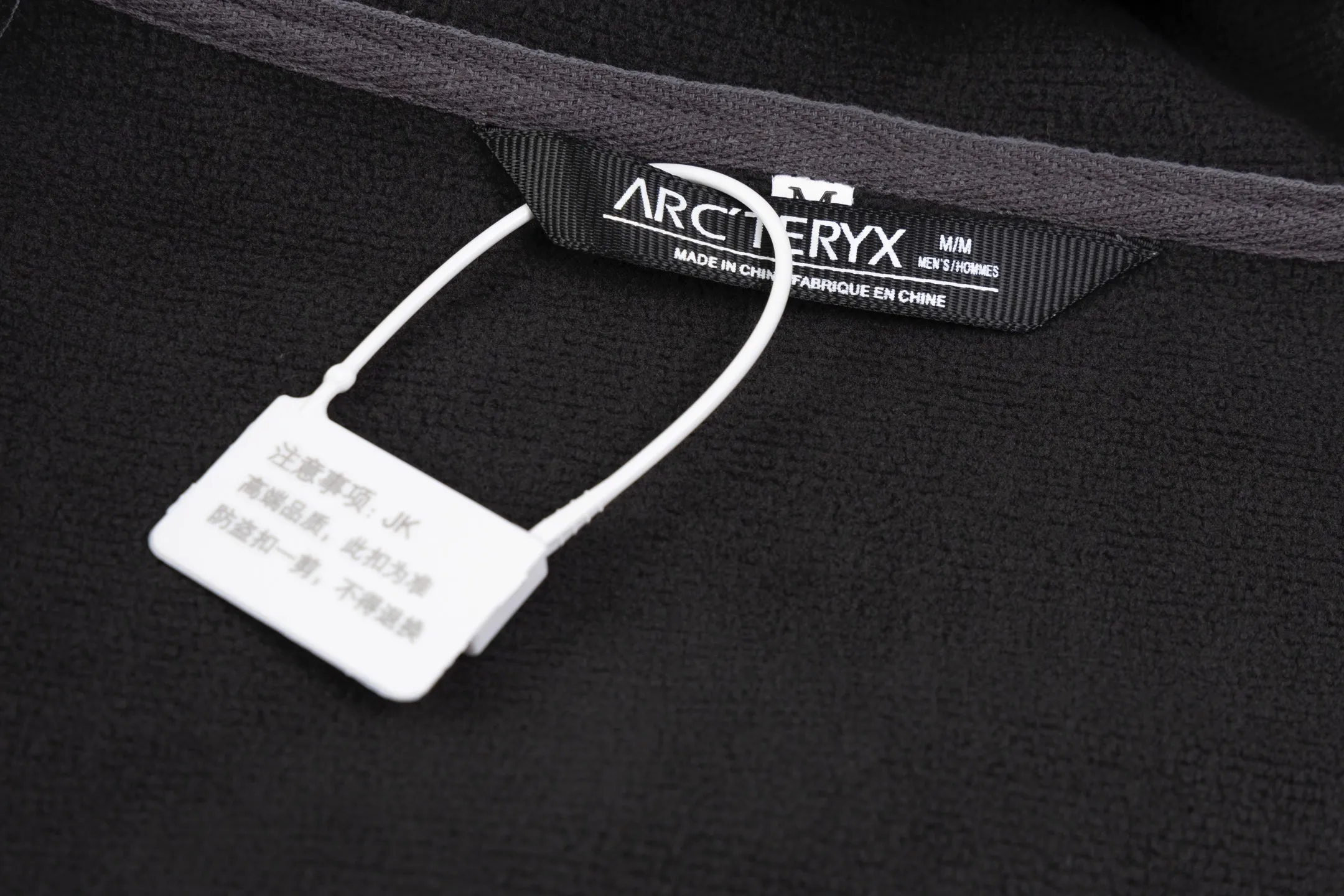 ARCTERYX GAMMA MX 100％ Series（essentials） gamma mx :Fortius 2.0 :85% ，15% :94% ，6% Gamma ，MX ， ， ， Gamma MX Top Seller， ， Series， ， ; Gamma MX ， ， ， ， ; ，New Arrival ， ， DWR ， ， ，Breathable Wind Stopper ， ， Series
